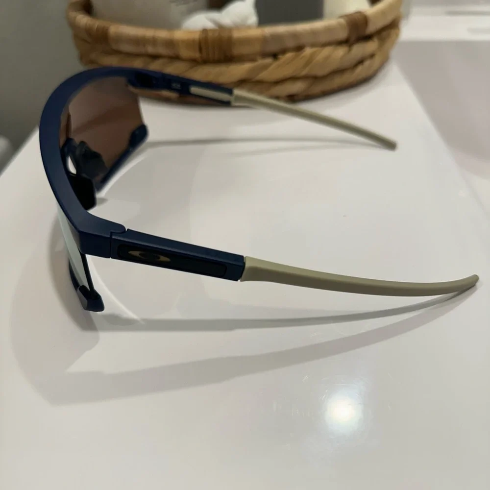 Oakley Blue Frame with Yellow Lens Wearable Glasses